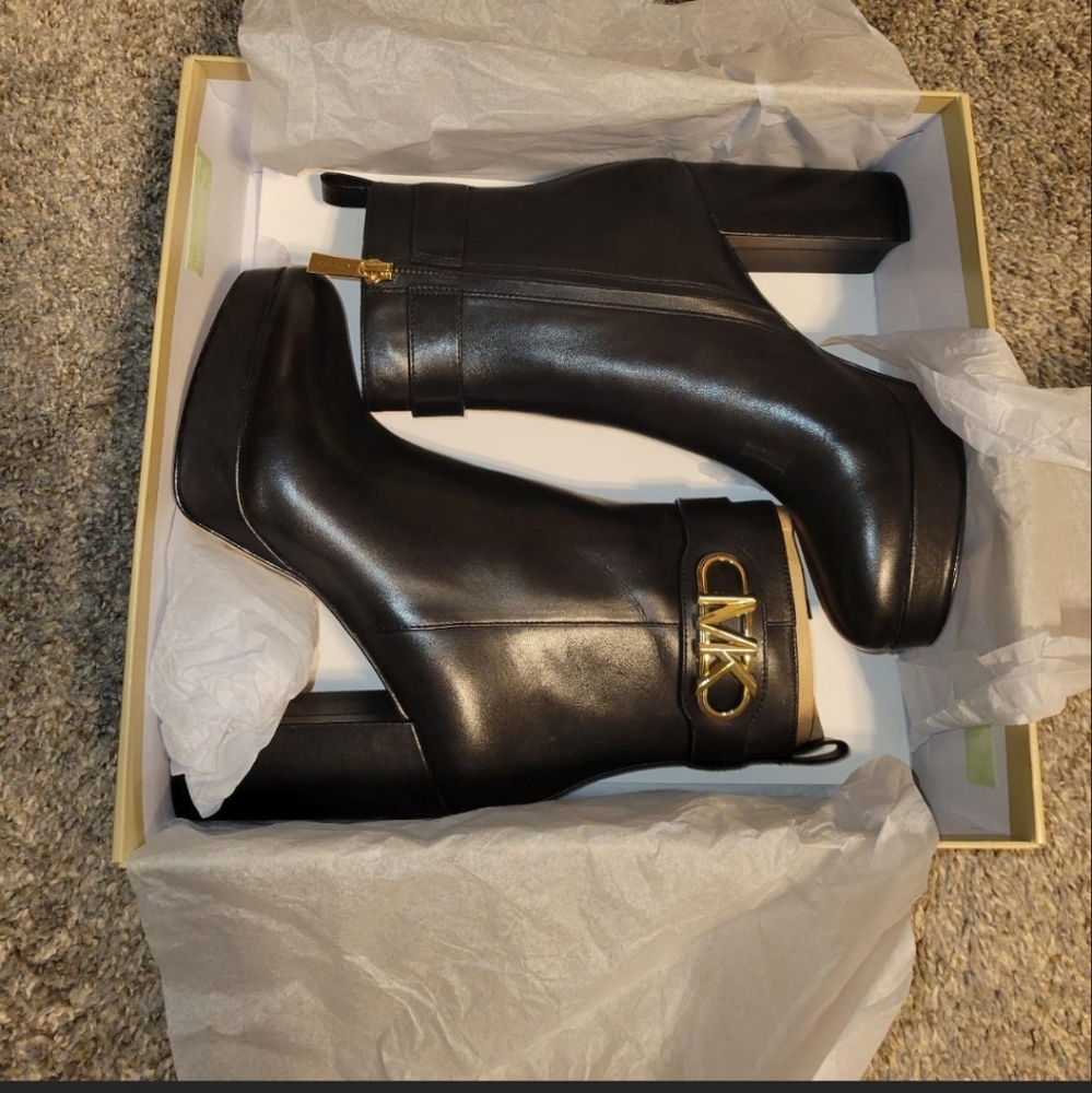 Michael Kors Parker leather platform boots